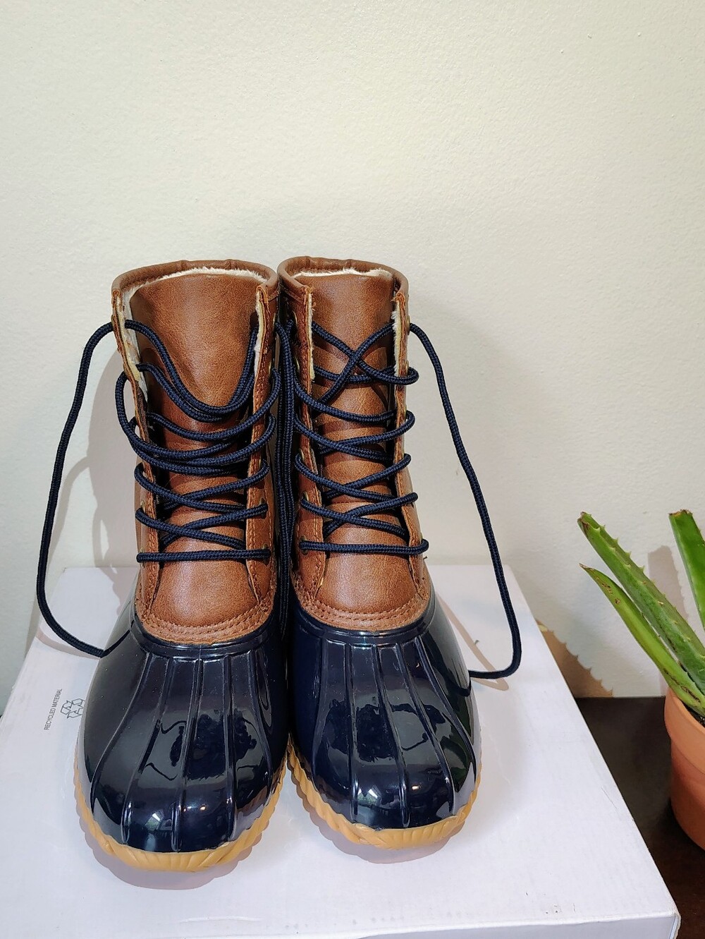 Sporto Alice Duck Boots Navy Brown Leather Sz 6